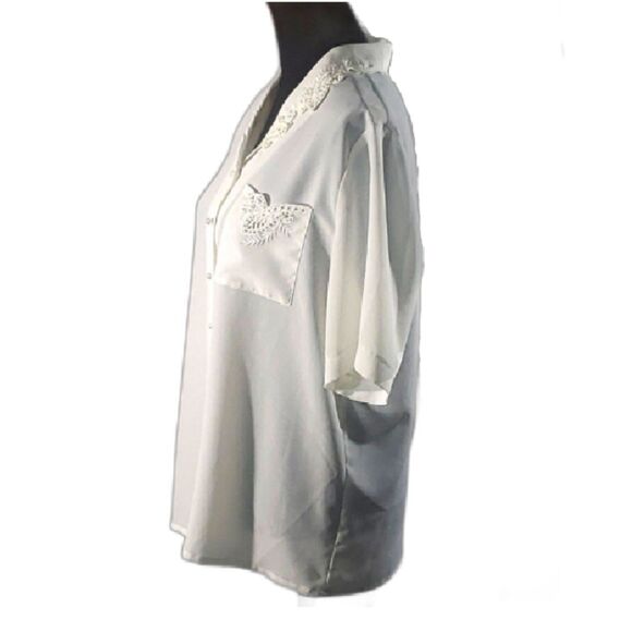 Kathy Che White Satin Pearl Button Up Blouse Size 12 - Picture 3 of 8